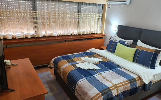 Hotel Square