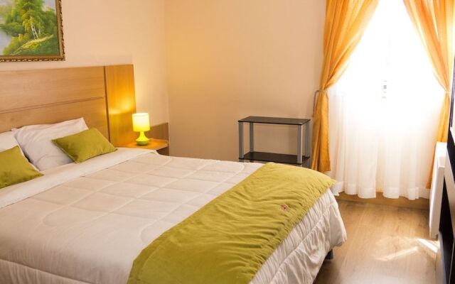 Hotel Camilo Henriquez
