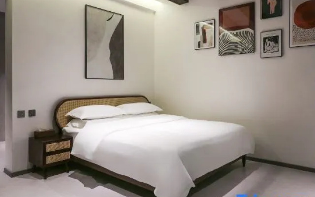 Weiman Hotel (Qingtai Century Plaza)