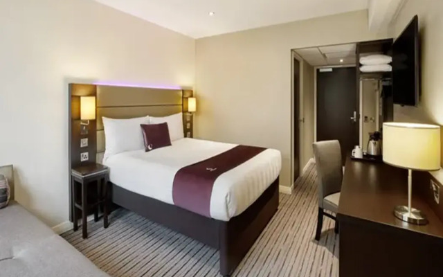 Premier Inn Edinburgh Princes Street