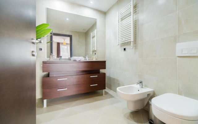 Art Gallery Apartment in Silver Mountain