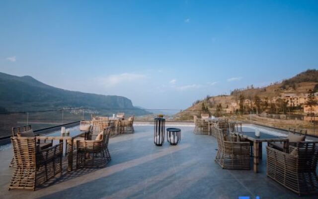 Yuanyang Mountain Residence