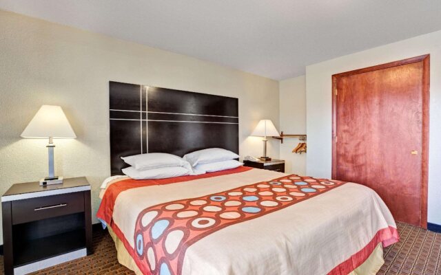 Super 8 by Wyndham Newark DE