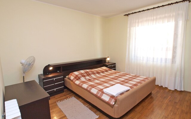 Apartments Pjescana Uvala 606