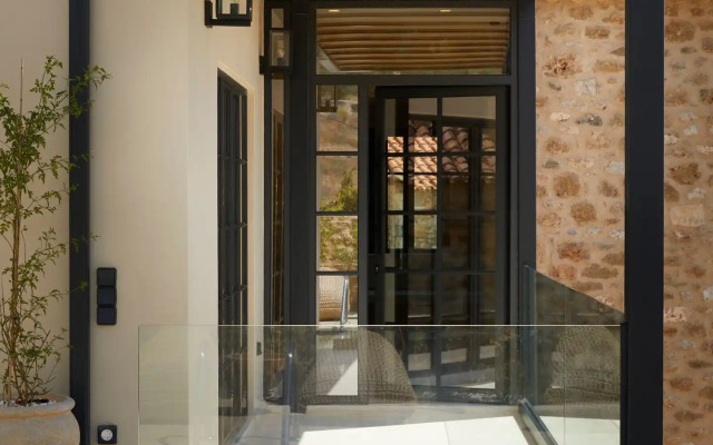Riglia Residence