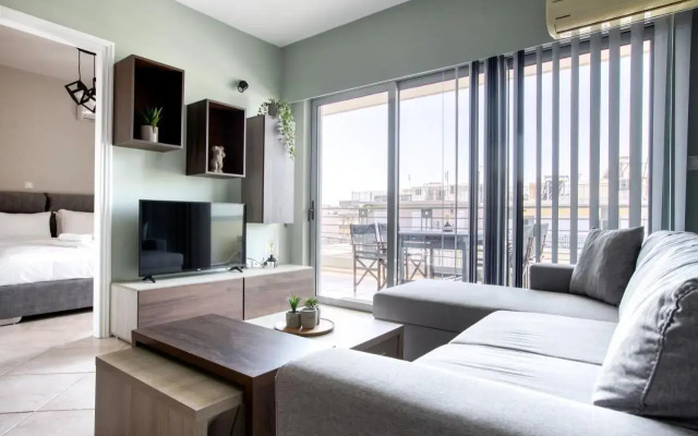 Sunny & cosy 2nd floor apt with a balcony