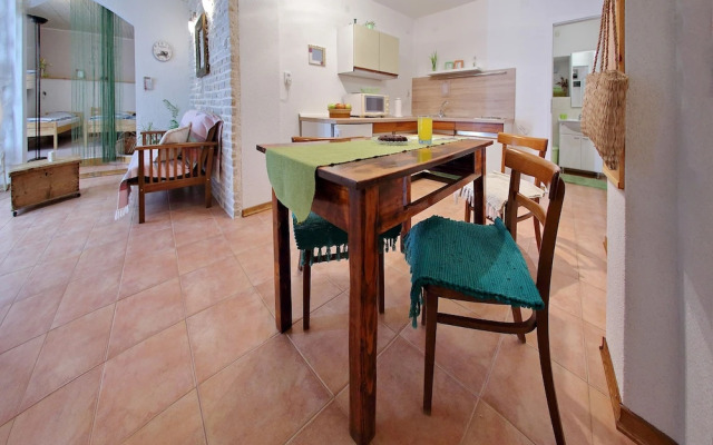 Old Town Rooms - Koludraska Street