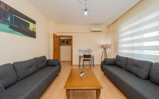 Cozy Flat With Balcony 5 min to Konyaalti Beach