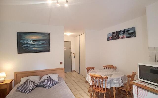 Appartement Lamalou-les-Bains, 1 pièce, 2 personnes - FR-1-451-98