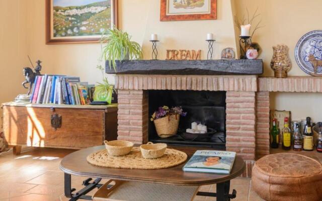 Villa Luz de Luna Guaro by Ruralidays