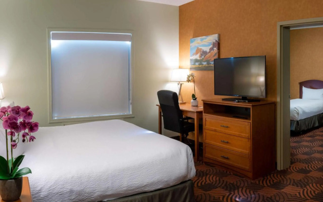 Service Plus Inns and Suites Calgary