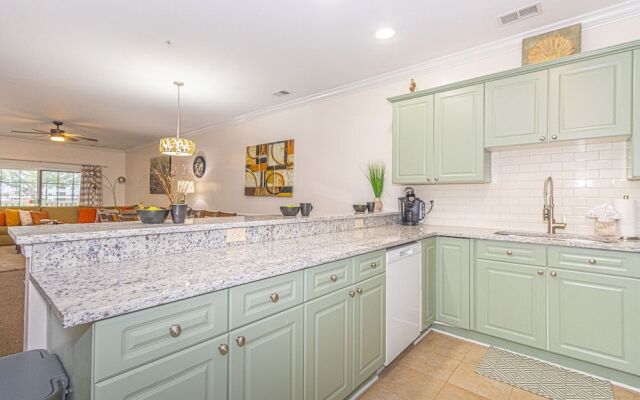 Stunning Renovated Golf Villa Near Beach