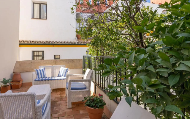 Alcazar Pool Villa by Valcambre
