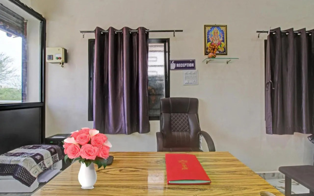 OYO 90210 J D Guest House