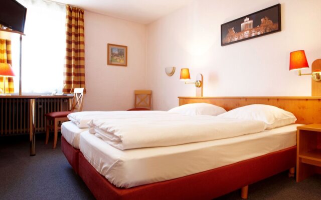 Smart Stay Hotel Schweiz (ex Hotel Schweiz)