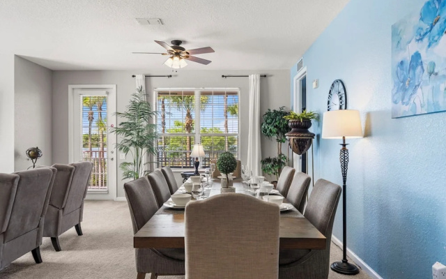 Lakefront Luxury