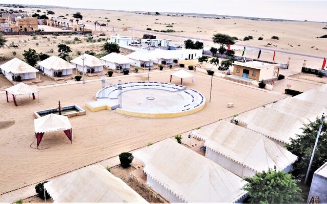 Golden Sand Resort Camp Swimming Pool