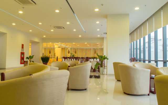Danang Han River Hotel