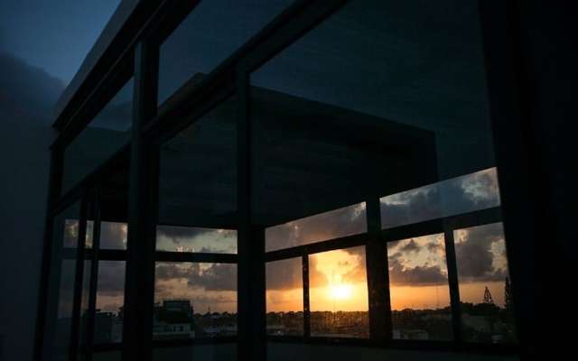 Mow Midtown Hotel & Residences