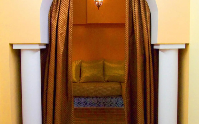 Hotel Iris