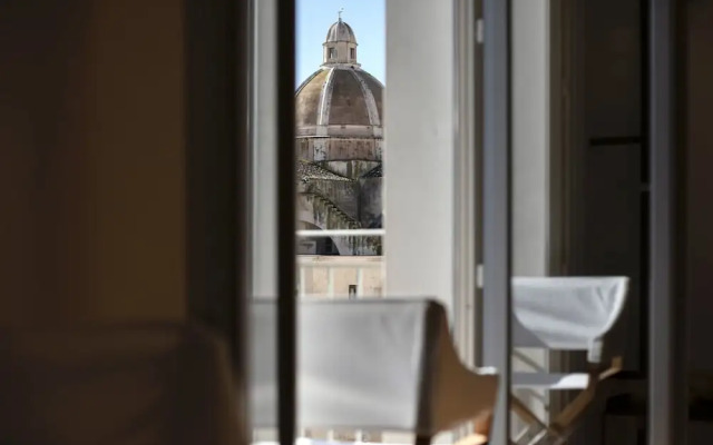 WeLive Trapani luxury apartments & pool