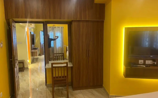 White Yellow Residency