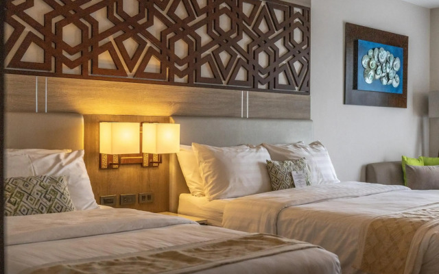 Zuri Resort