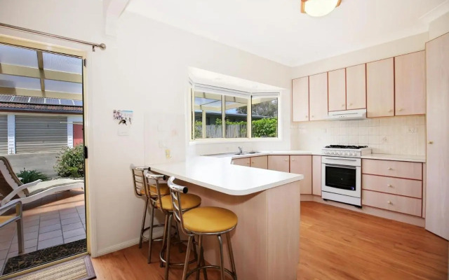The Crescent - Pet Friendly - 1 Min To Beach