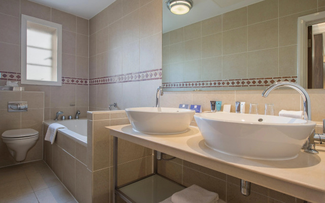 Crowne Plaza Royal Victoria Sheffield (ex Holiday Inn Sheffield)