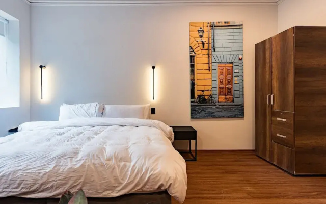 Cibeles Apartments by VH