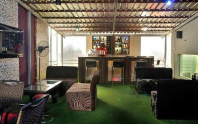 Aden 360 By Intra