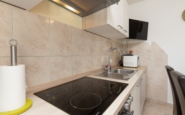 Cozy Apartment Paklenica 1