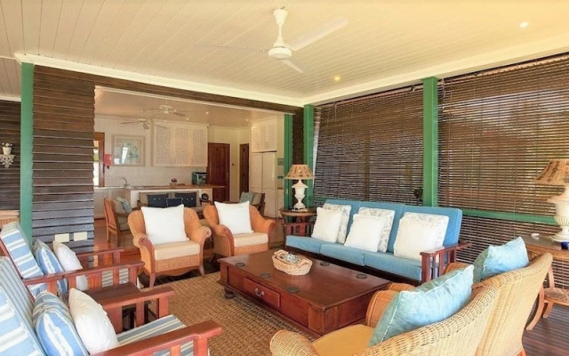 South Point Villas