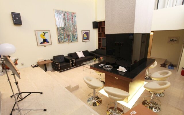 Yuwon Hotel