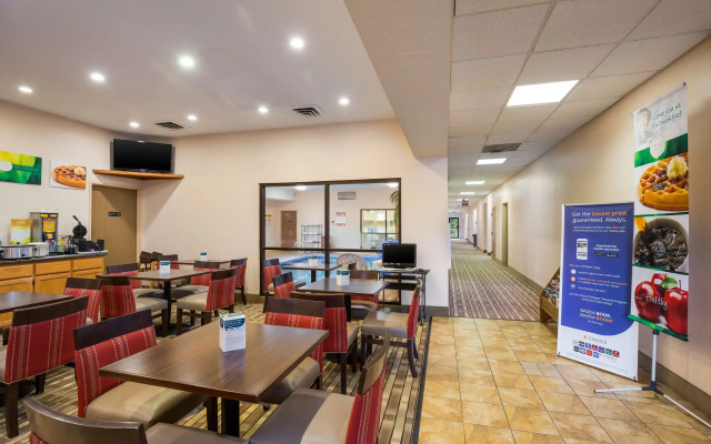 Quality Inn I-70 Near Kansas Speedway