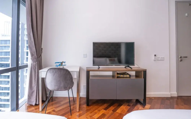 OYO Home 89724 Amazing 2br Grand Medini