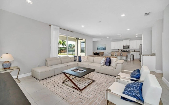 7673fair 5 Bedroom Villa by Redawning