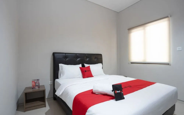 RedDoorz near JIEXPO Kemayoran