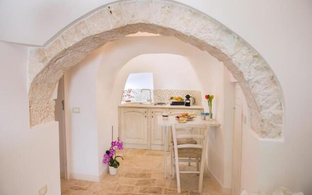 Trullo Giardino Fiorito