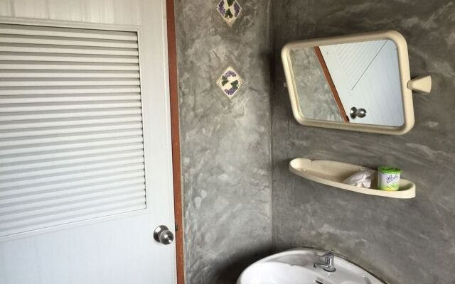 Sri Trang Hotel