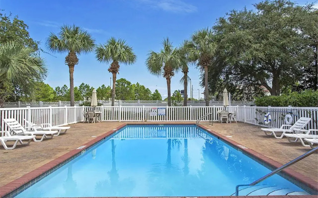 Sea La Vie in Miramar Beach