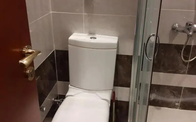 OYO 474 Alyousr Royal Hotel