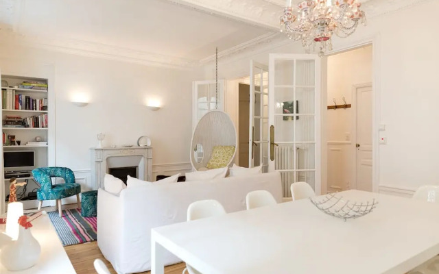 White Sacr I Beautiful 2-bedroom in Montmartre