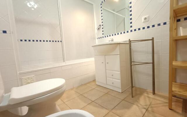 Quinta Gomeira by Amandio Batista