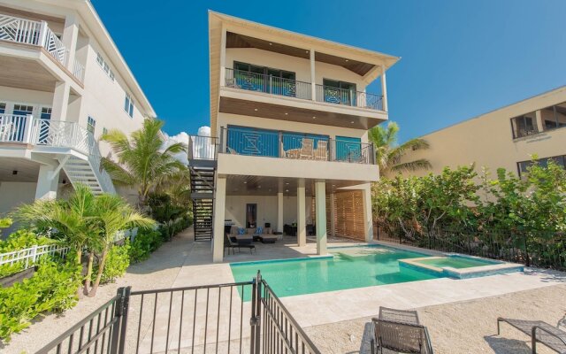 Beach Side Paradise Apartment 7