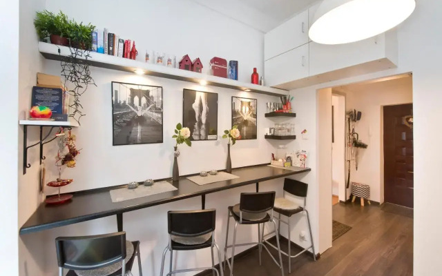 Old Town Veranda Apartment
