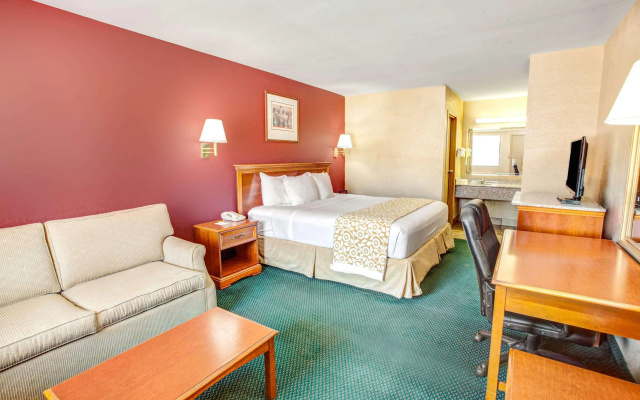 Days Inn Kennesaw