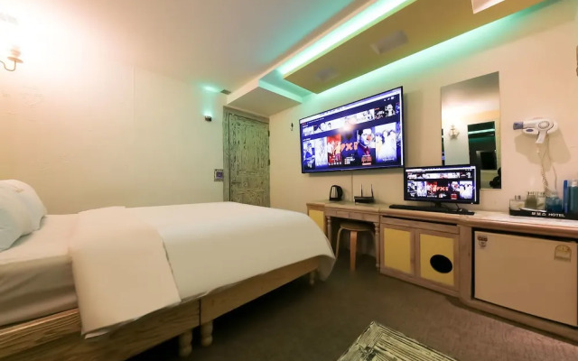 Hotel BOBOS