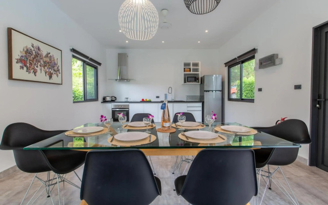 Villa Sawadee, 2br, 500m from the beach