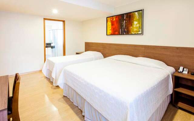 Vida Plaza Hotel